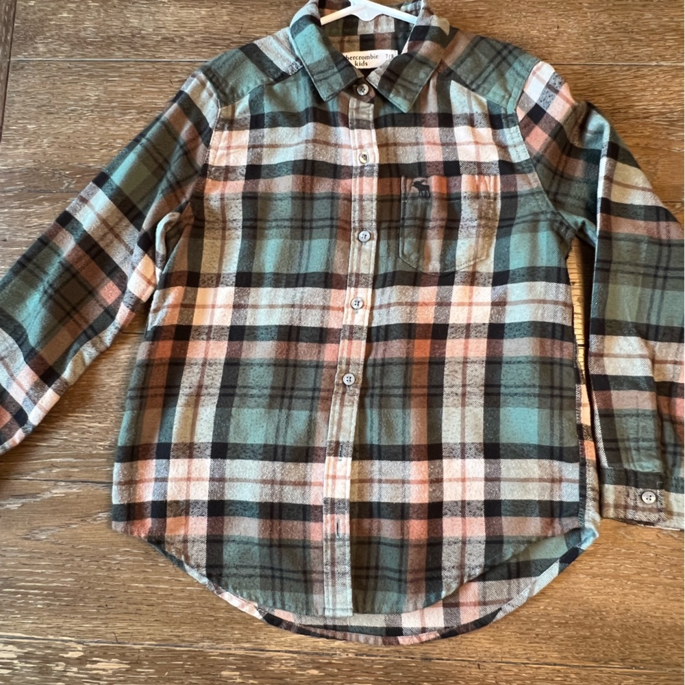 Abercrombie Kid Long-sleeve tie-front shirt size 7/8
